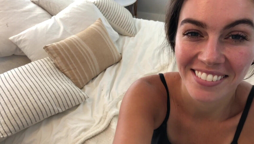 Miss Bell ASMR - 26 April 2021 - Hang Out With Your Girlfriend In Bed