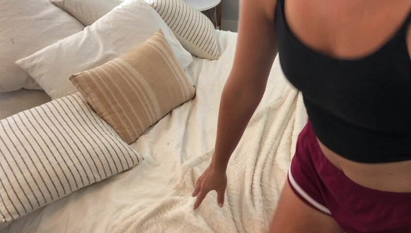 Miss Bell ASMR - 26 April 2021 - Hang Out With Your Girlfriend In Bed