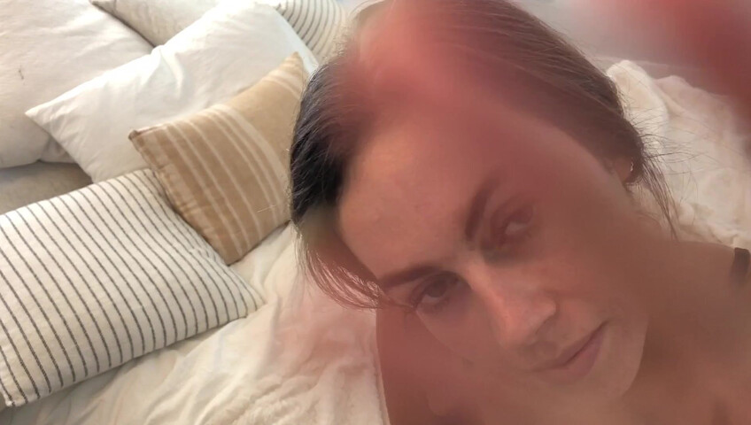 Miss Bell ASMR - 26 April 2021 - Hang Out With Your Girlfriend In Bed