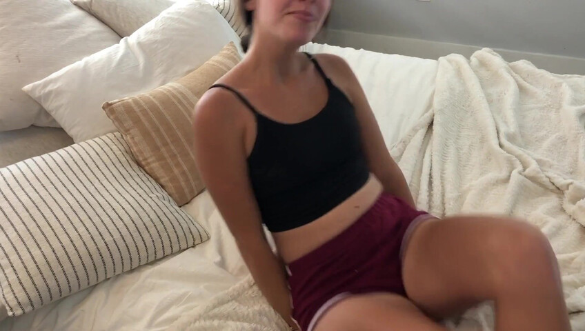 Miss Bell ASMR - 26 April 2021 - Hang Out With Your Girlfriend In Bed