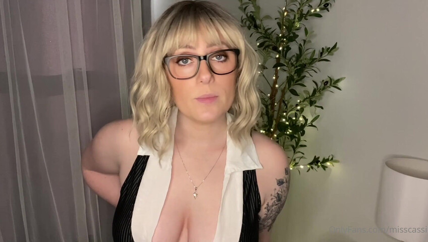 MissCassi - Sloppy Teacher Sneaks and Sucks You Off