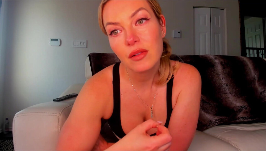 Missbehavin26 - Milfs friend gives u JOI