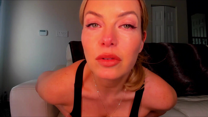 Missbehavin26 - Milfs friend gives u JOI