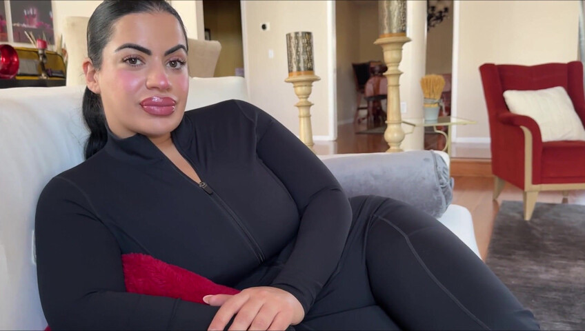 MomComesFirst - 6 February 2025 - Lissa Aires - The Anniversary