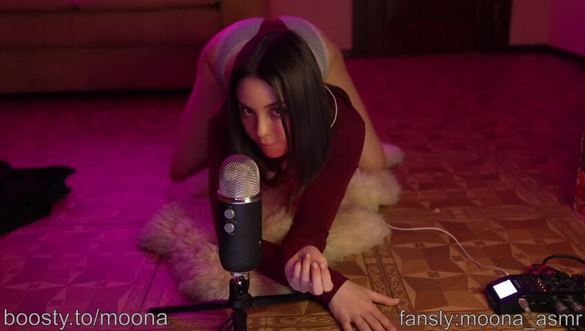 Moona ASMR - Ass and Boobs ASMR