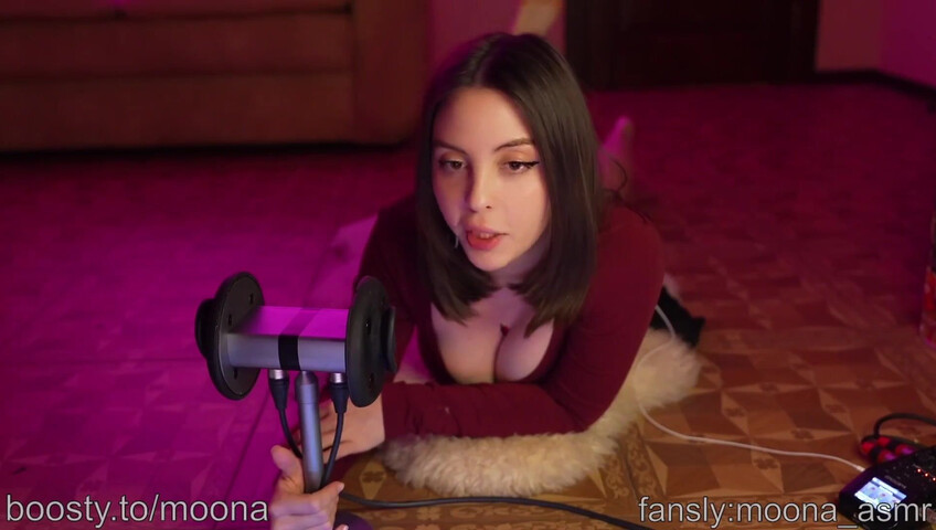Moona ASMR - Ass and Boobs ASMR