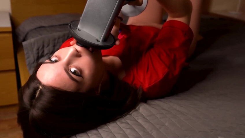 Moona ASMR - Licking In Yoga Leggings