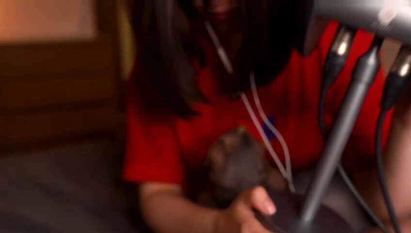 Moona ASMR - Licking In Yoga Leggings