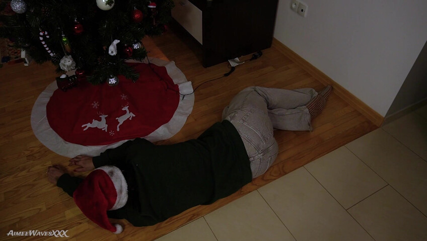 AimeeWavesXXX - Mommys Shocking Christmas