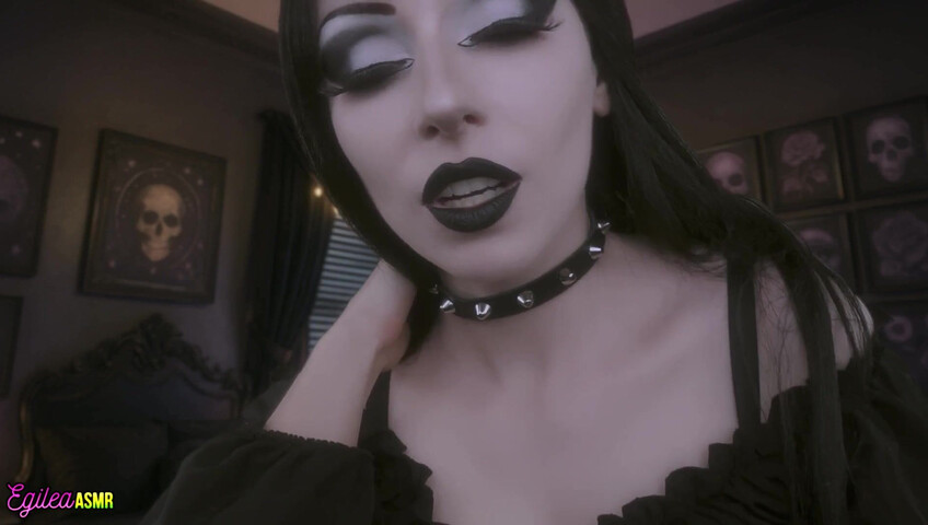 Egilea ASMR - Goth Girl Kisses You