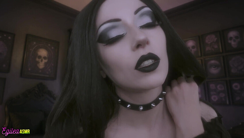 Egilea ASMR - Goth Girl Kisses You