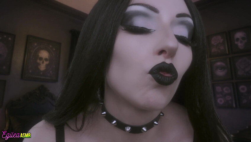 Egilea ASMR - Goth Girl Kisses You