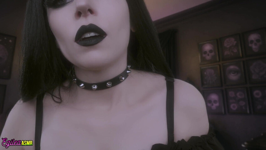 Egilea ASMR - Goth Girl Kisses You