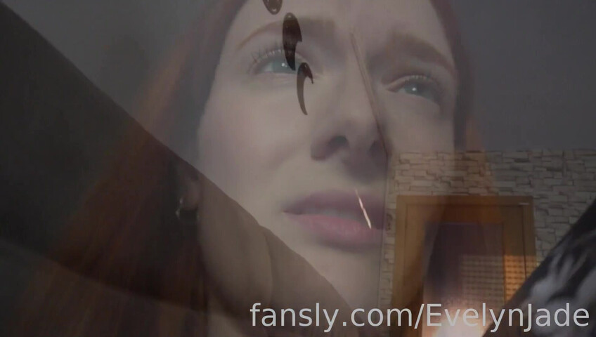 Evelyn Jade – Mom Loses Her Mind