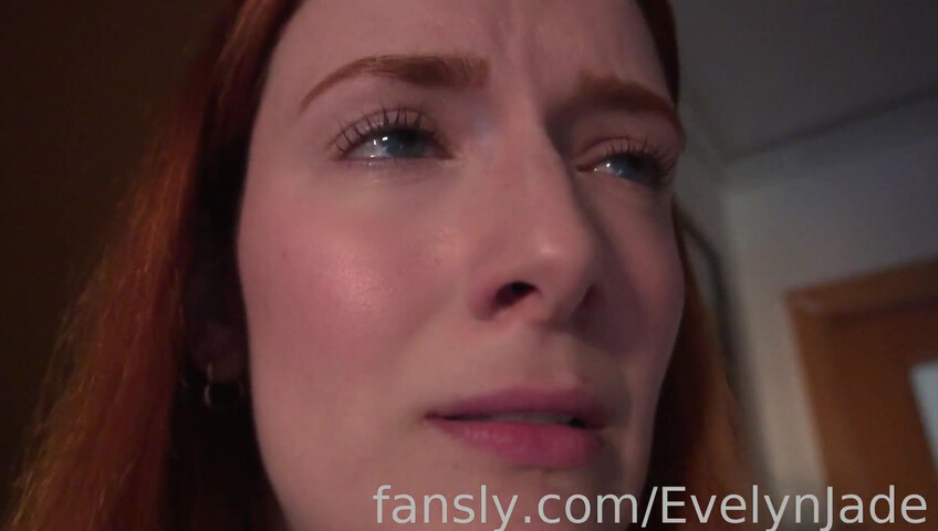 Evelyn Jade – Mom Loses Her Mind