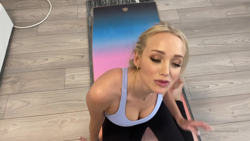 GwenGwiz - Yoga Sex