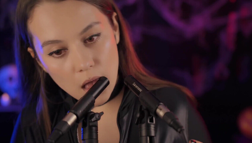 Honeygirl ASMR - Kisses