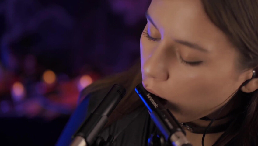 Honeygirl ASMR - Kisses