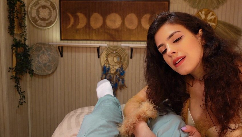 Irma La Dulce ASMR - Red Energy Reiki