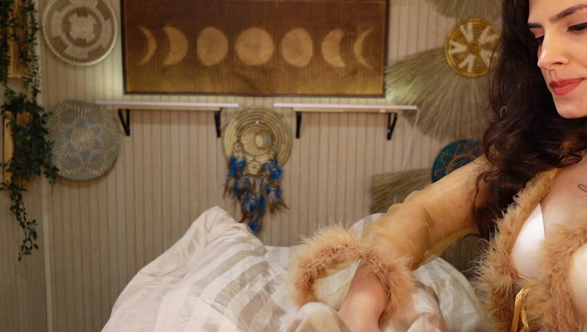 Irma La Dulce ASMR - Red Energy Reiki