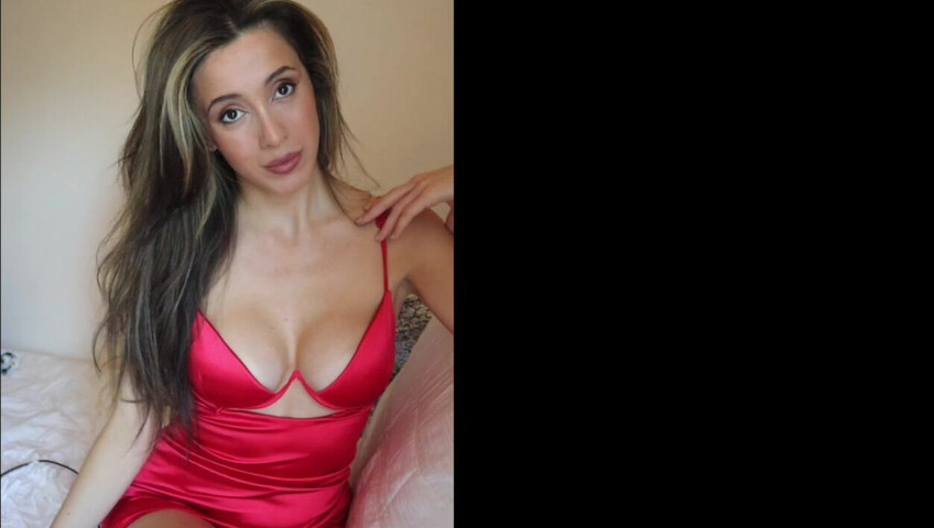 Isabella ASMR 13 October 2023 - you confess your feelings to your best friend