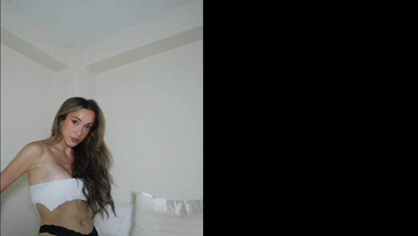 Isabella ASMR 25 August 2024 - flirty team doctor agrees to go on a date with you