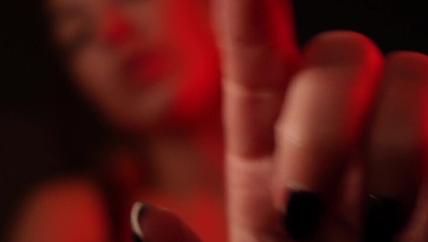 Its_Bunnii - Prop ASMR in a Towel