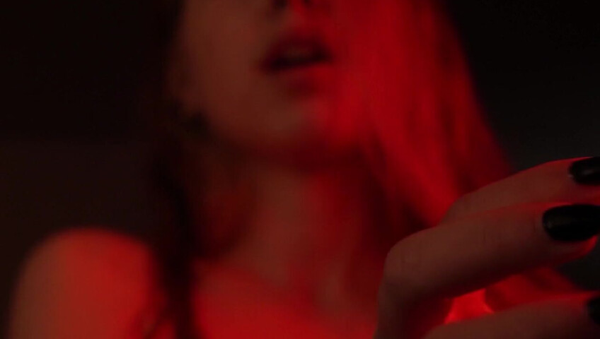 Its_Bunnii - Prop ASMR in a Towel