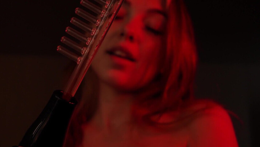 Its_Bunnii - Prop ASMR in a Towel