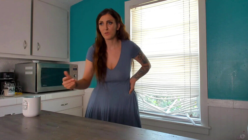 Kelly Payne - Watching Mom's Porn