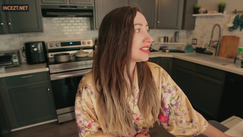 Lalunalewd - Don't Leave Your Mean Mommy