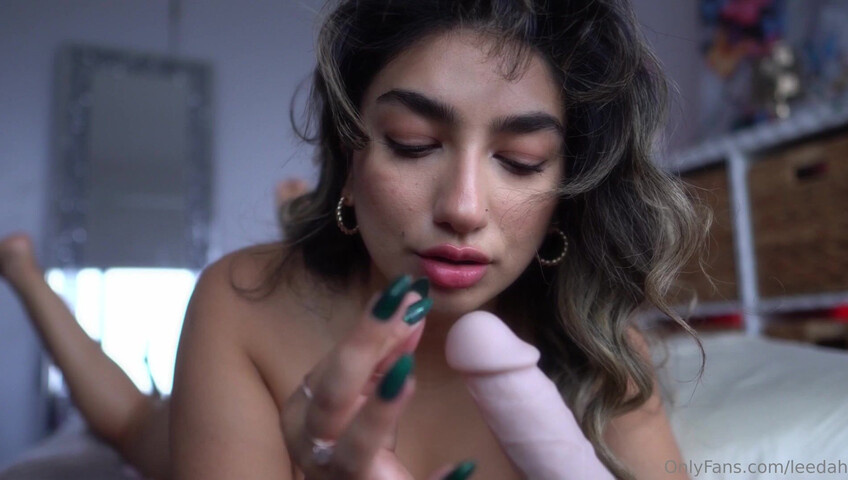 Leedah ASMR - Girlfriend Sucks You Off