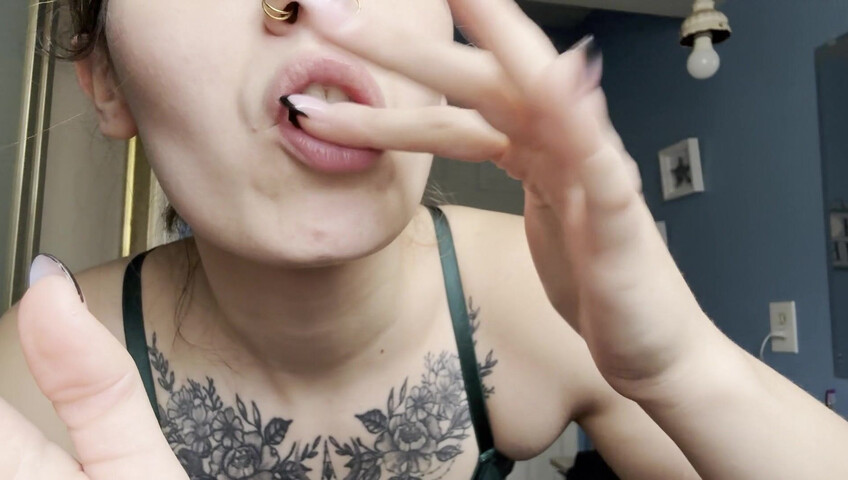 MadzzWorld - ASMR spit painting