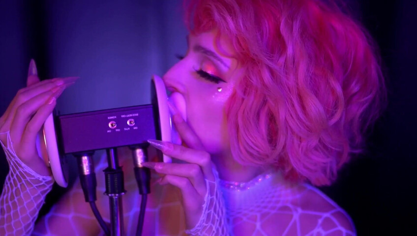 Mewlies ASMR -  INTENSE Deep Ear Mouth Cupping Patreon Exclusive