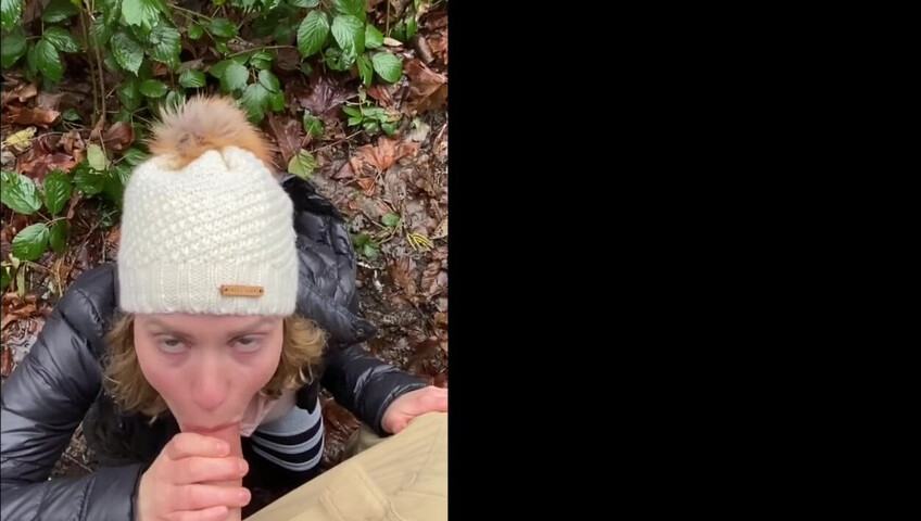 Mia Malkova Outdoor Blowjob