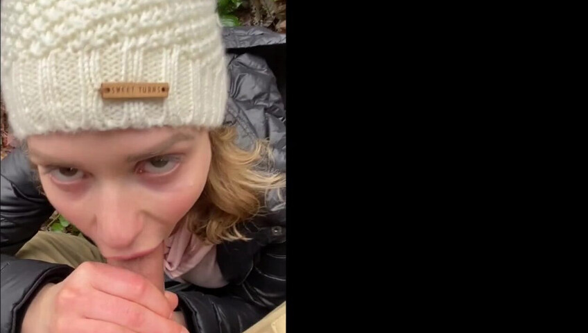 Mia Malkova Outdoor Blowjob