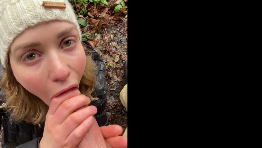 Mia Malkova Outdoor Blowjob