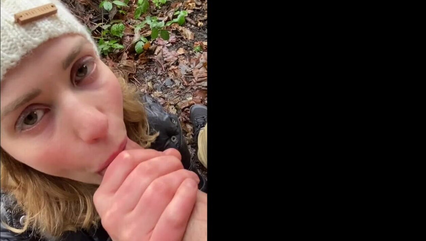 Mia Malkova Outdoor Blowjob