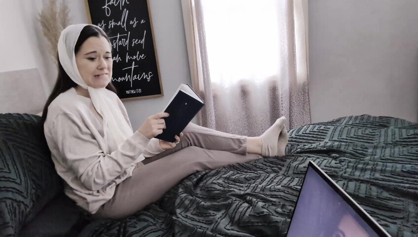 MilaMaeXO - Corrupting your Conservative Mom