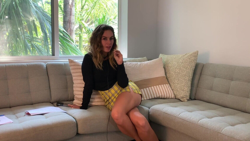 Miss Bell ASMR - 29 March 2021 - Roleplay