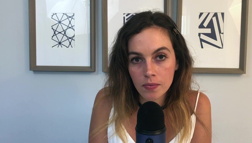 Miss Bell ASMR - Kisses and mouth sounds - 24 May 2021