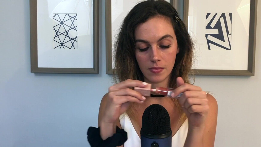 Miss Bell ASMR - Kisses and mouth sounds - 24 May 2021