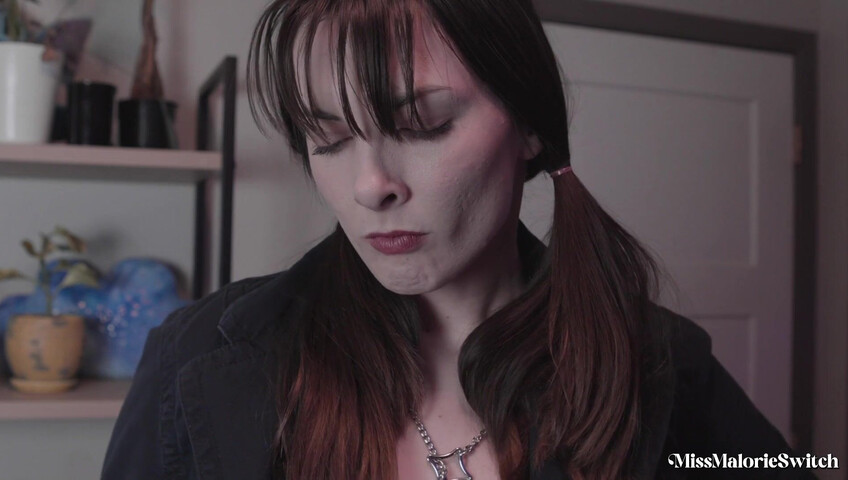 Miss Malorie Switch - Spitty Student Sucks You