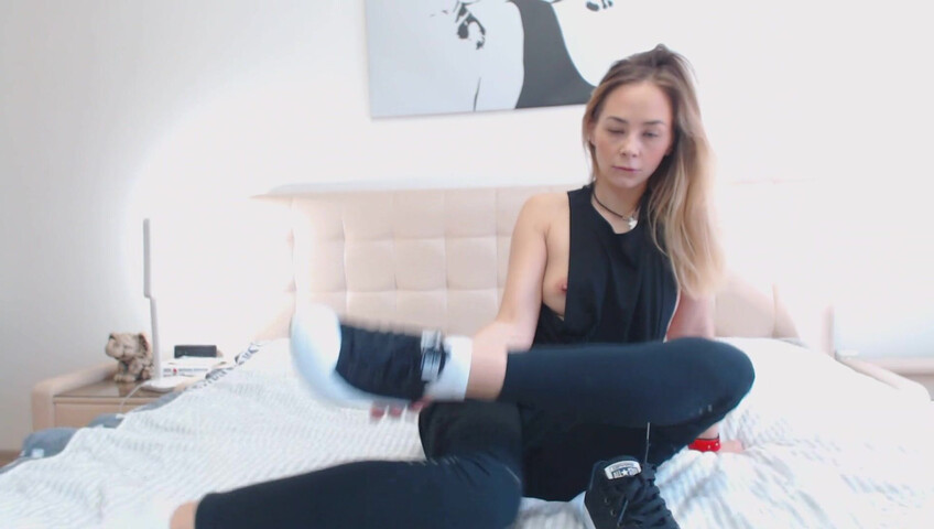 Miss Mia - I'm Fucking My Pussy Hard After Gym