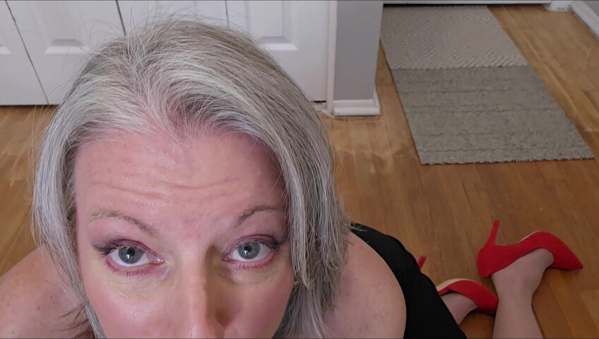 Morina - Mom Wants Every Drop of Your Love