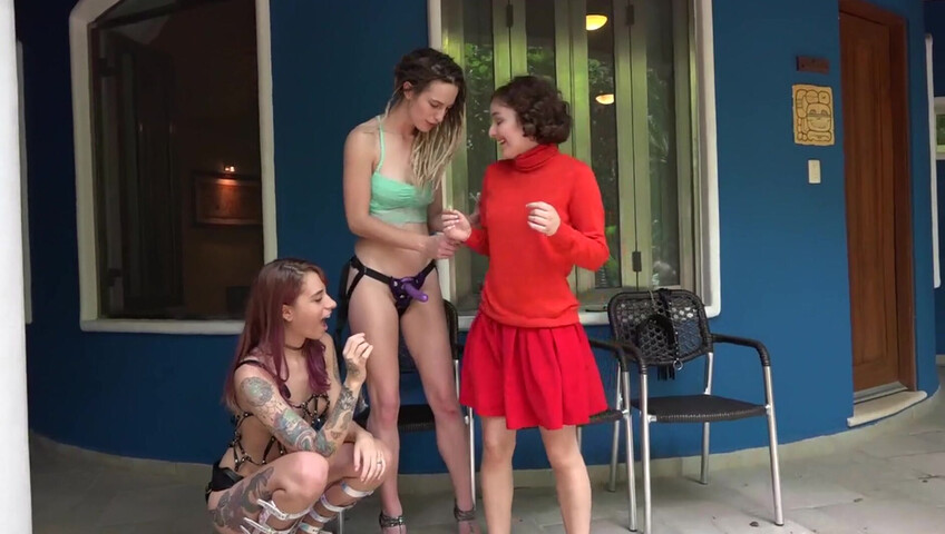 Naughtynightlover - Velma Gets Double Penetrated And Spanked