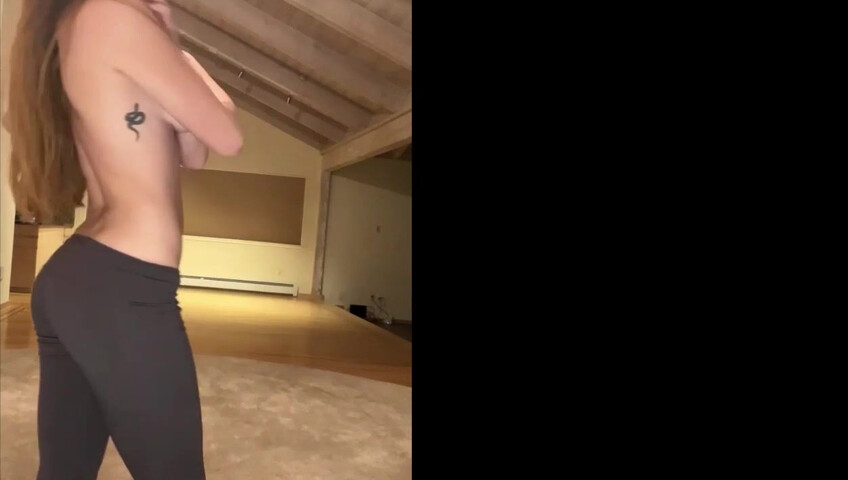 Nouxroux Masturbating