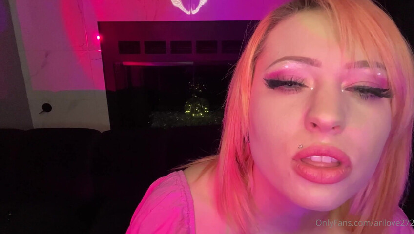 Post 'Ear to Ear ASMR Kisses, Scratches & Mouth Sounds Full toples..