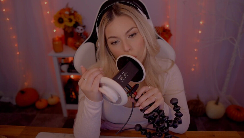 Puffin ASMR - Ear Eating