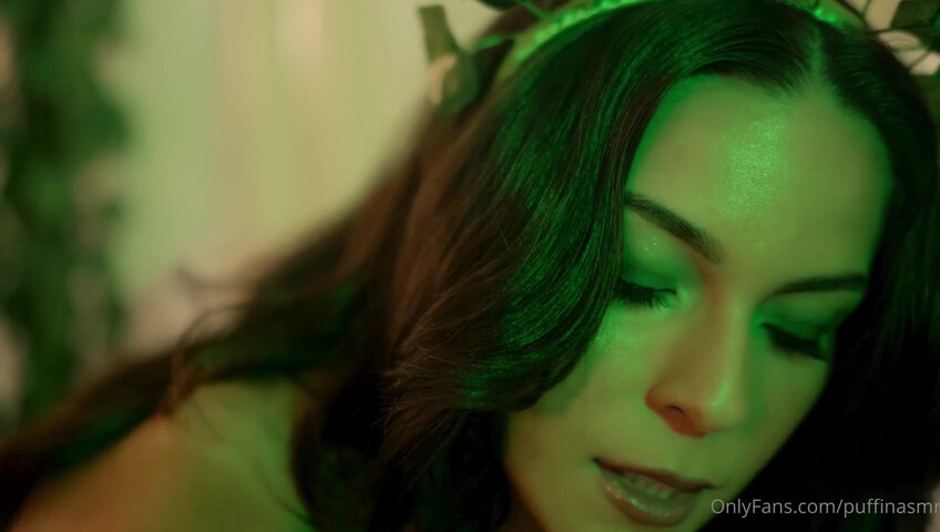 Puffin ASMR - Poison Ivy